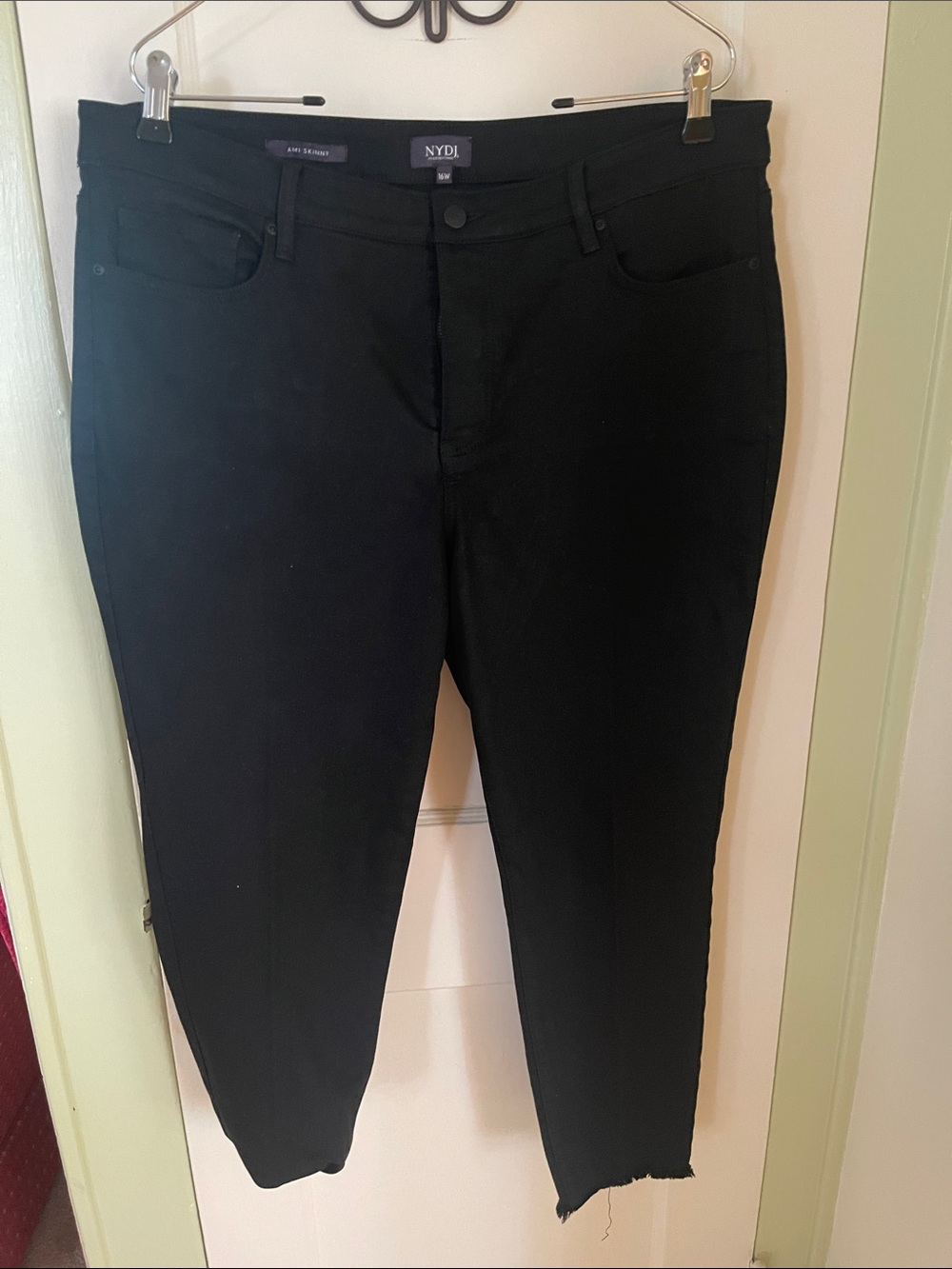 NYDJ Plus Size Black Ankle Cropped Skinny Jeans